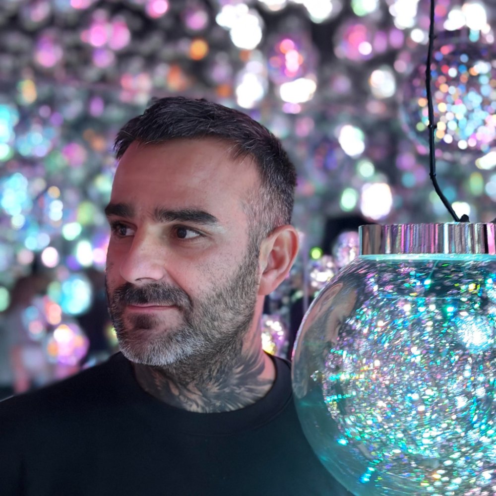 Portrait of Julien Jimenez, founder of TaxThank